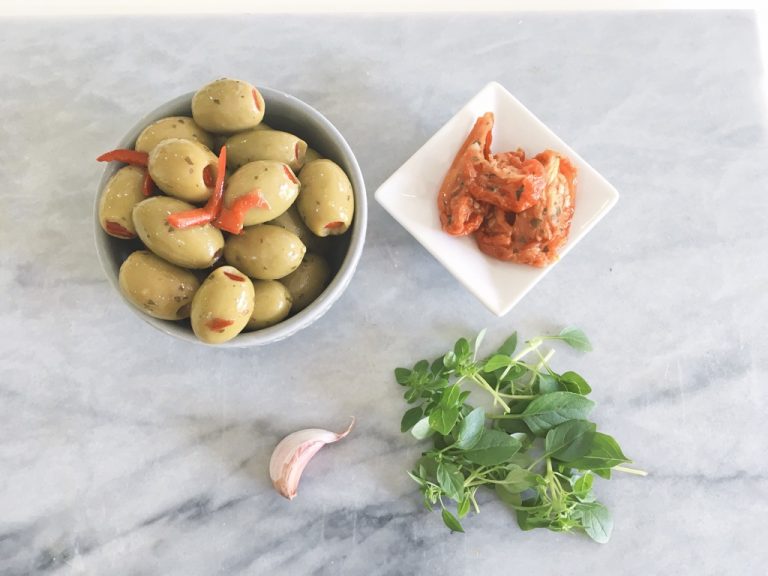 Garlicky Olive & Sunblushed Tomato Tapenade Sip • Munch • Move